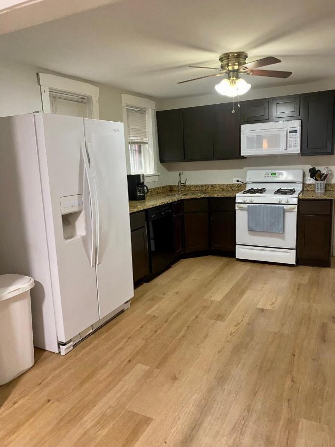 Lincoln Park Apartment With Backyard! Chicago Exteriör bild